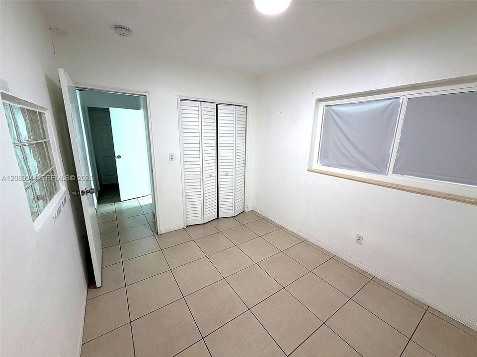 В аренду: $2,350 (2 спален, 1 ванн, 1400 Квадратных фут)