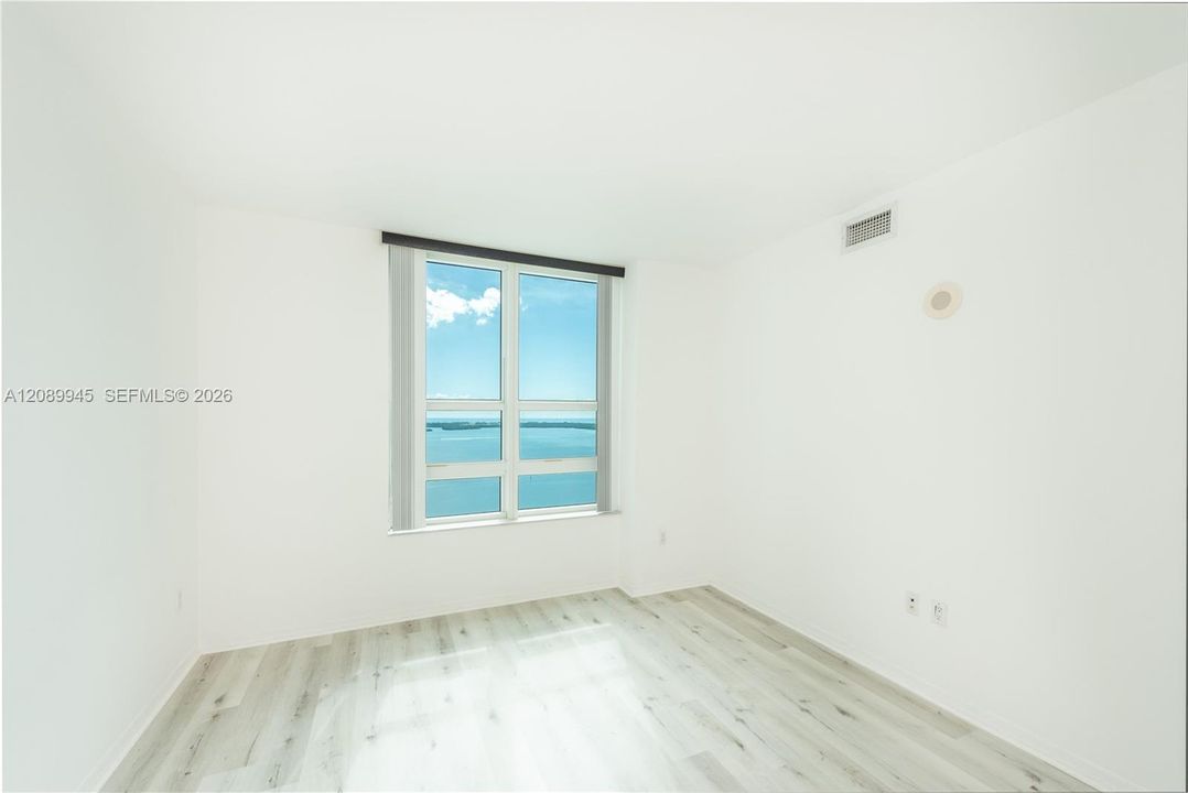 В аренду: $3,400 (1 спален, 1 ванн, 702 Квадратных фут)