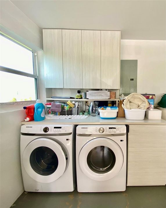 На продажу: $395,000 (3 спален, 2 ванн, 1322 Квадратных фут)