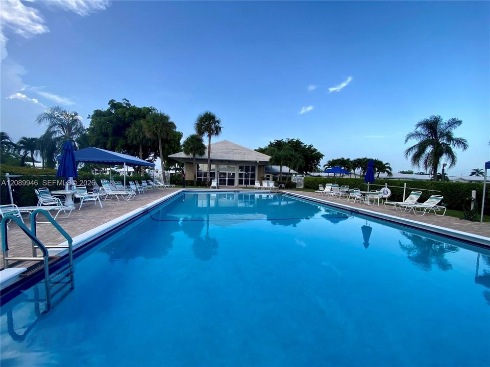 На продажу: $395,000 (3 спален, 2 ванн, 1322 Квадратных фут)