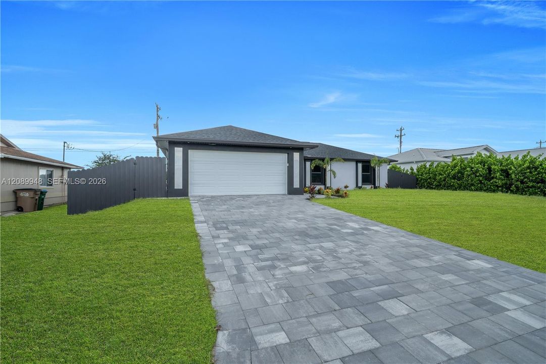 For Sale: $389,900 (3 beds, 2 baths, 1362 Square Feet)