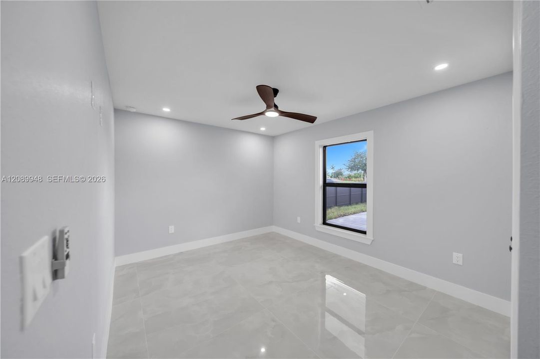 For Sale: $389,900 (3 beds, 2 baths, 1362 Square Feet)
