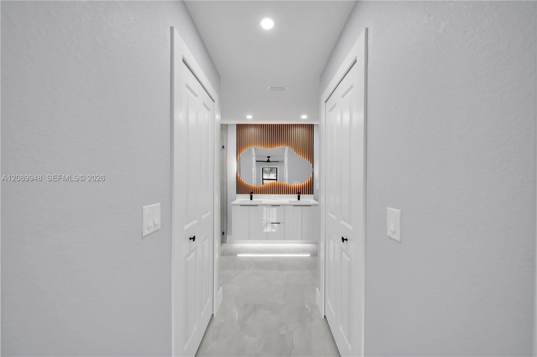 For Sale: $389,900 (3 beds, 2 baths, 1362 Square Feet)