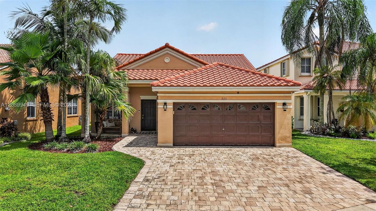 For Sale: $799,000 (3 beds, 2 baths, 1532 Square Feet)