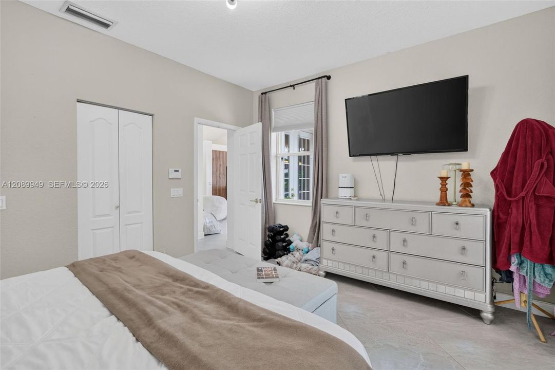 For Sale: $799,000 (3 beds, 2 baths, 1532 Square Feet)