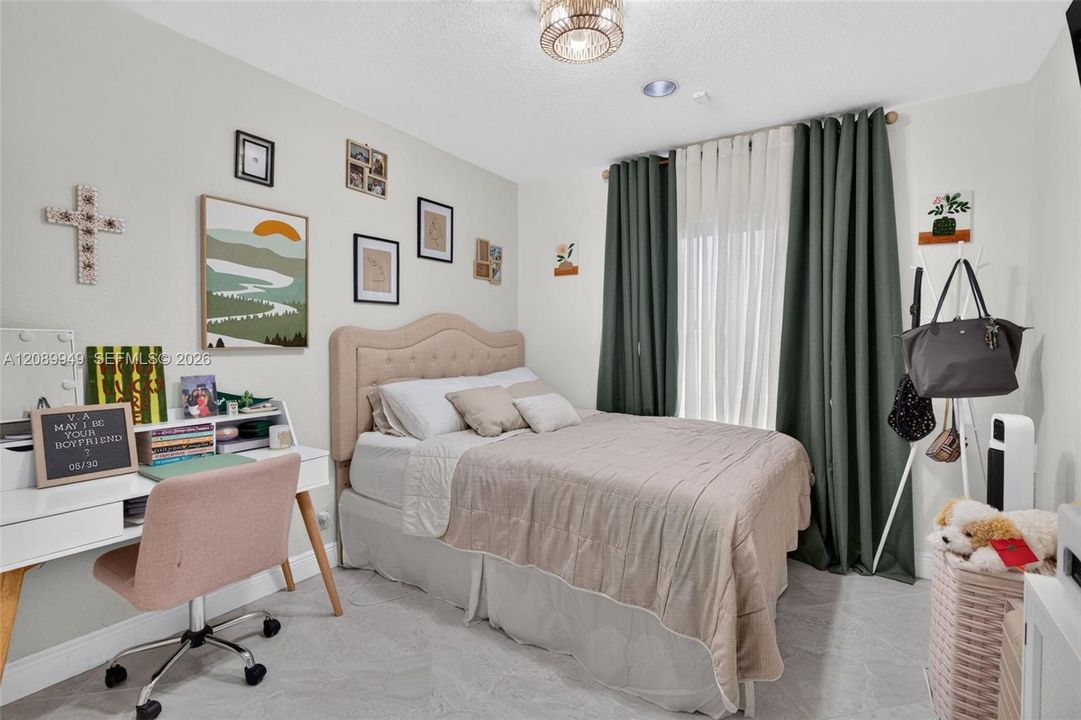 For Sale: $799,000 (3 beds, 2 baths, 1532 Square Feet)