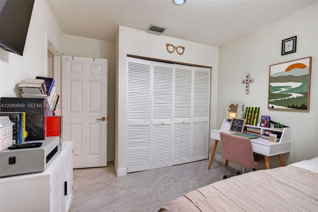 For Sale: $799,000 (3 beds, 2 baths, 1532 Square Feet)