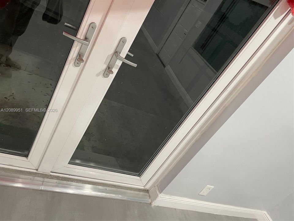 En Venta: $524,000 (4 camas, 3 baños, 1525 Pies cuadrados)