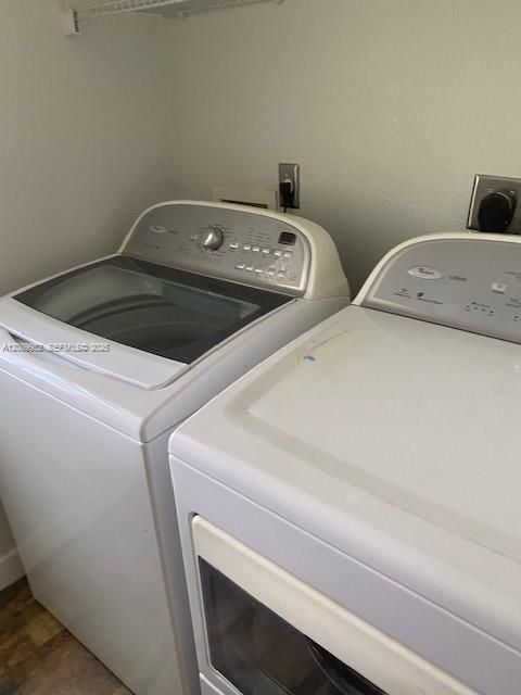 For Rent: $2,575 (2 beds, 2 baths, 1080 Square Feet)