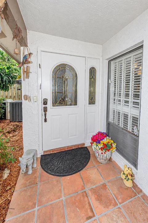 Front door 980