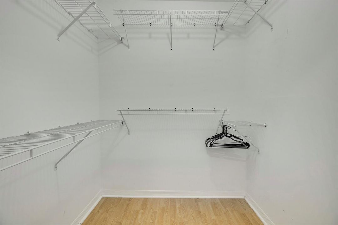 Walk in closet