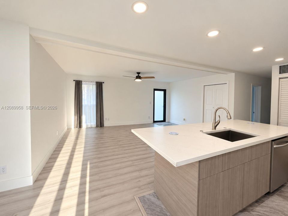 For Sale: $450,000 (3 beds, 2 baths, 1308 Square Feet)
