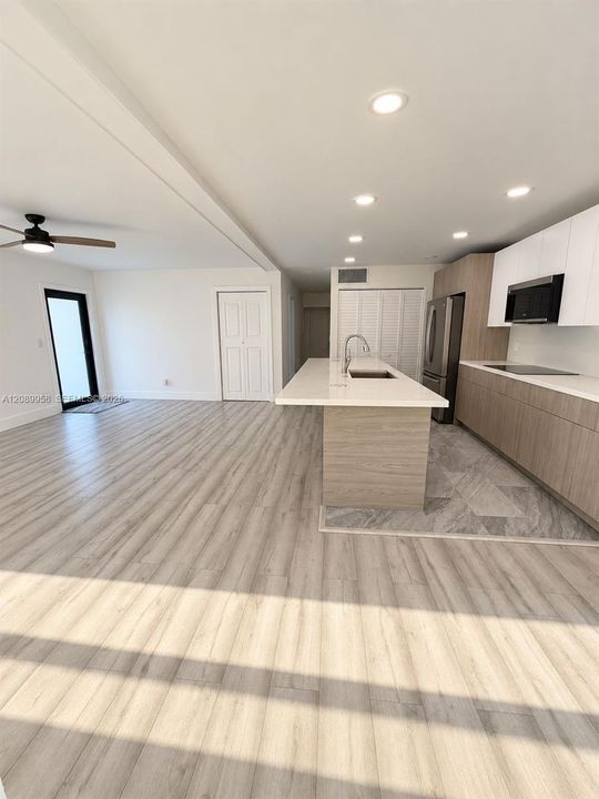 For Sale: $450,000 (3 beds, 2 baths, 1308 Square Feet)
