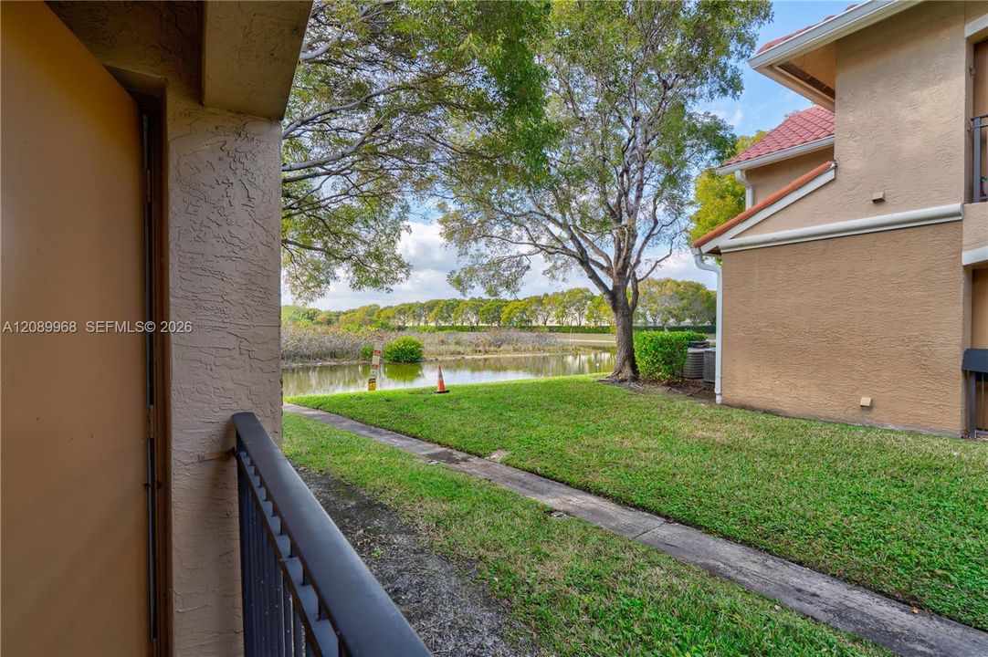 En Venta: $369,900 (3 camas, 2 baños, 1330 Pies cuadrados)