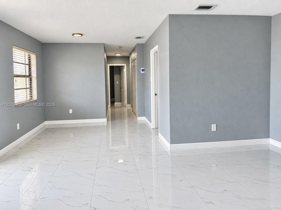 For Rent: $4,300 (4 beds, 2 baths, 2004 Square Feet)