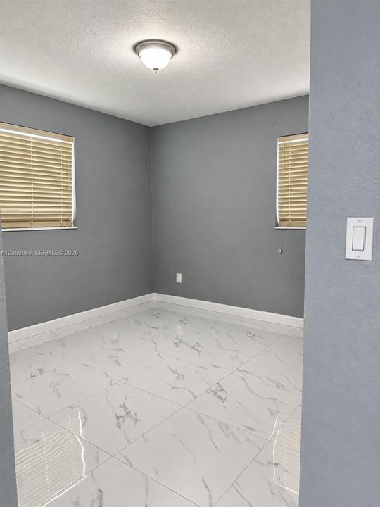 For Rent: $4,300 (4 beds, 2 baths, 2004 Square Feet)