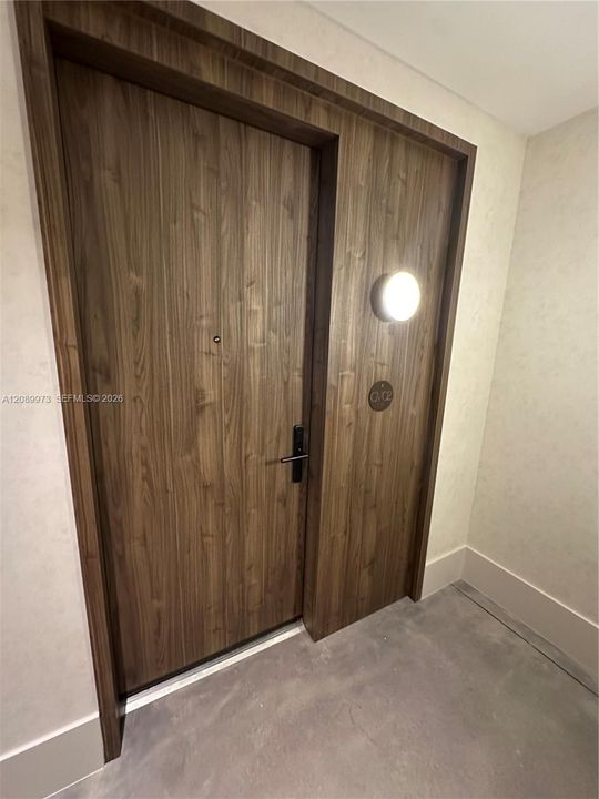 For Rent: $25,000 (4 beds, 3 baths, 1973 Square Feet)