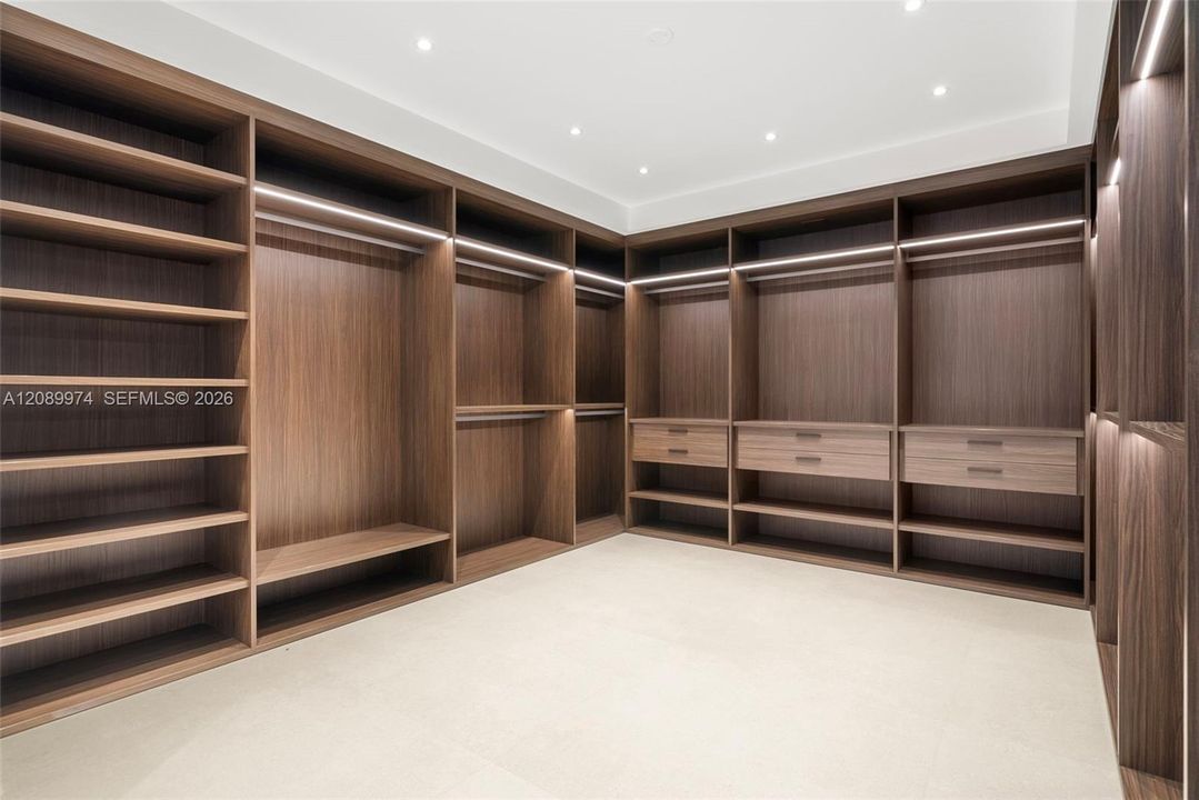 En Venta: $6,350,000 (6 camas, 7 baños, 6493 Pies cuadrados)