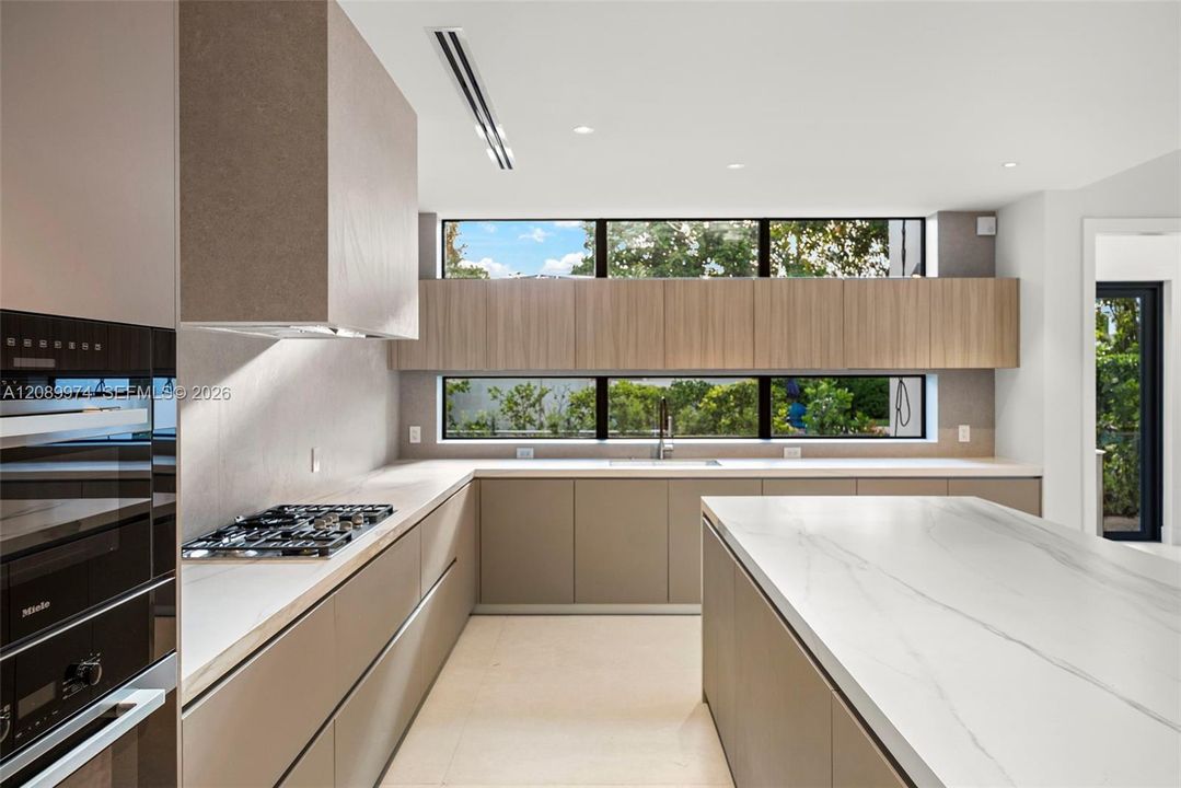 En Venta: $6,350,000 (6 camas, 7 baños, 6493 Pies cuadrados)