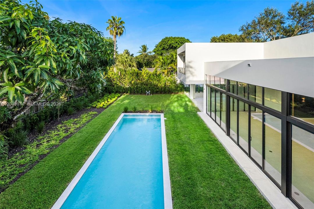 En Venta: $6,350,000 (6 camas, 7 baños, 6493 Pies cuadrados)