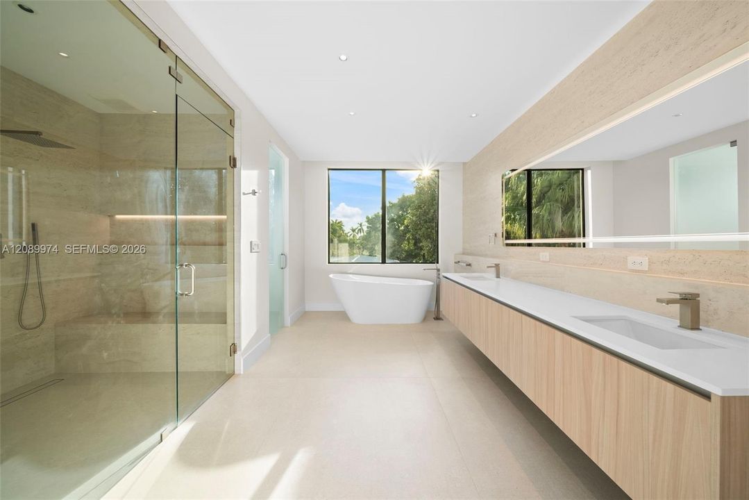 En Venta: $6,350,000 (6 camas, 7 baños, 6493 Pies cuadrados)