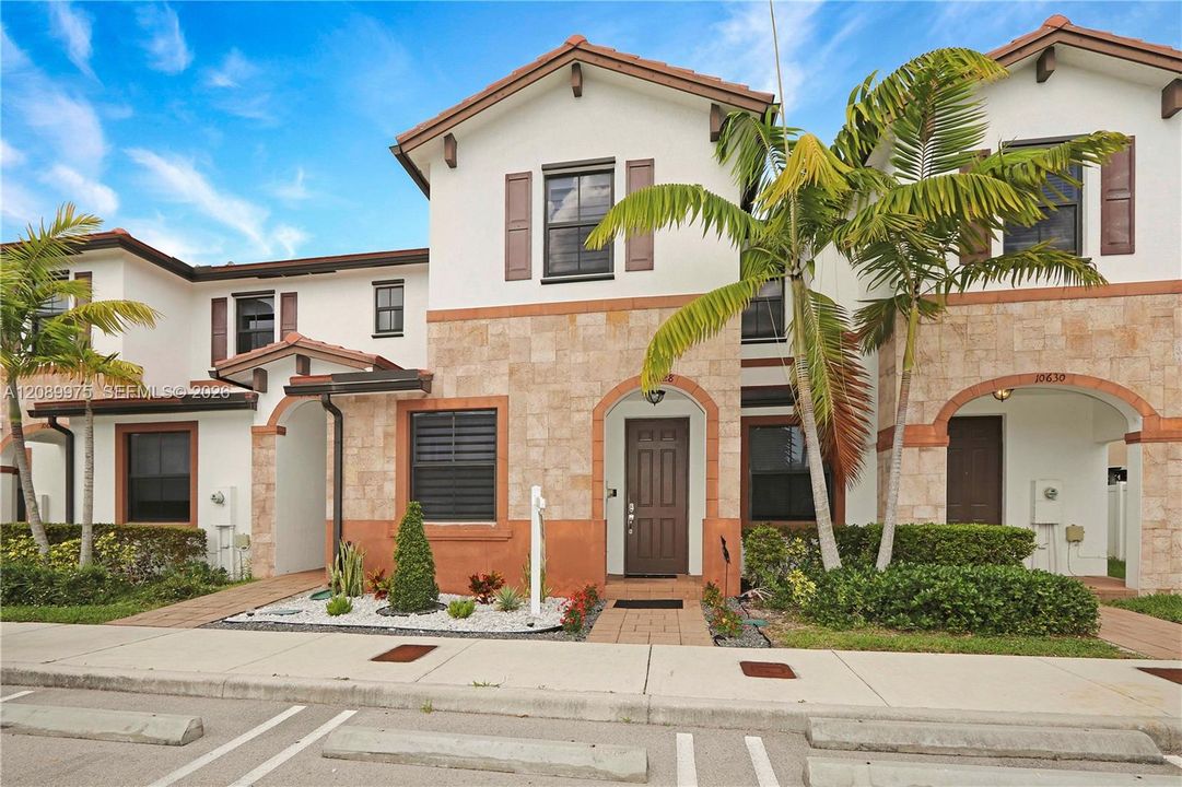 For Sale: $500,000 (3 beds, 2 baths, 1540 Square Feet)