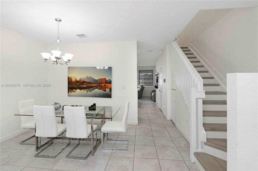 For Sale: $500,000 (3 beds, 2 baths, 1540 Square Feet)