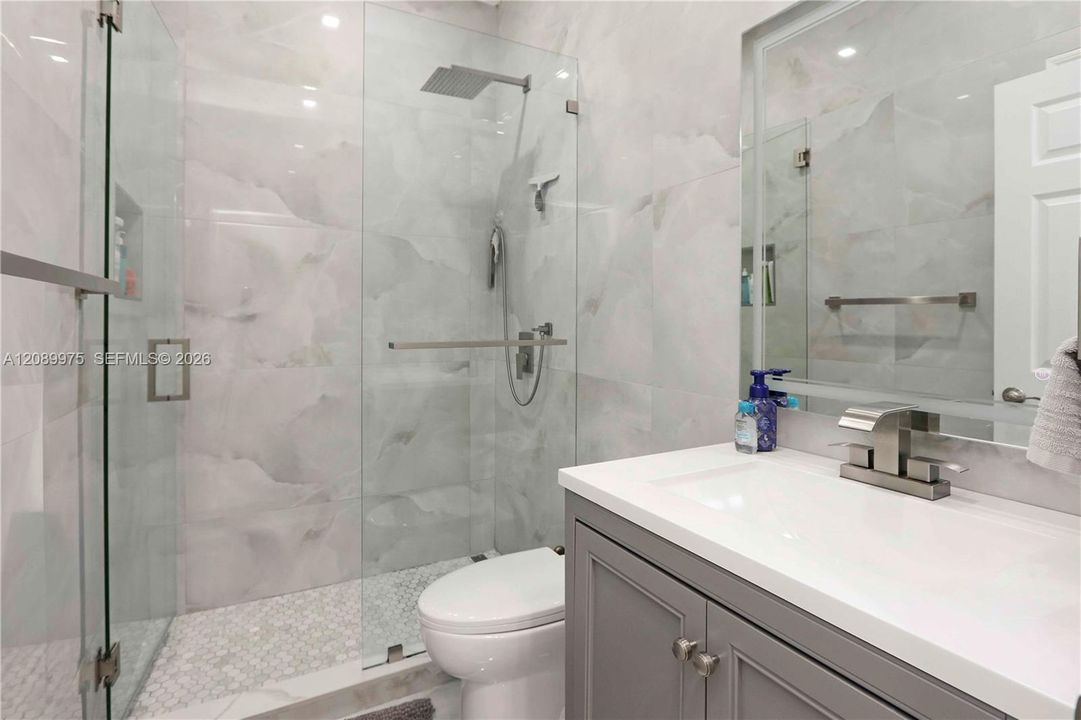 For Sale: $500,000 (3 beds, 2 baths, 1540 Square Feet)
