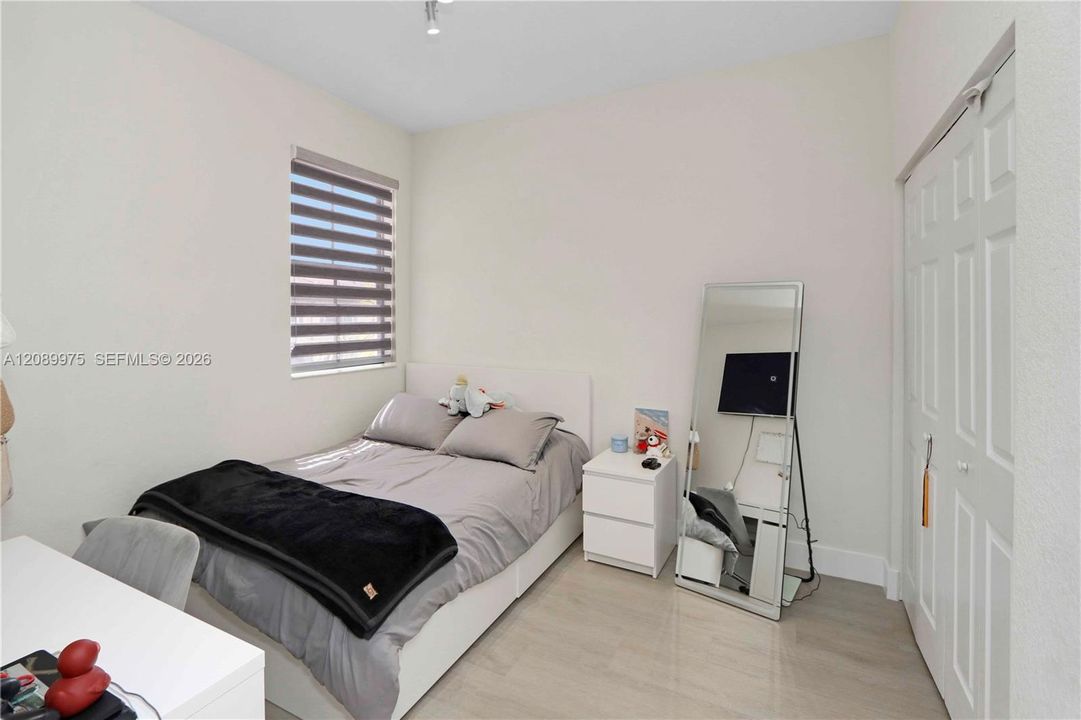For Sale: $500,000 (3 beds, 2 baths, 1540 Square Feet)