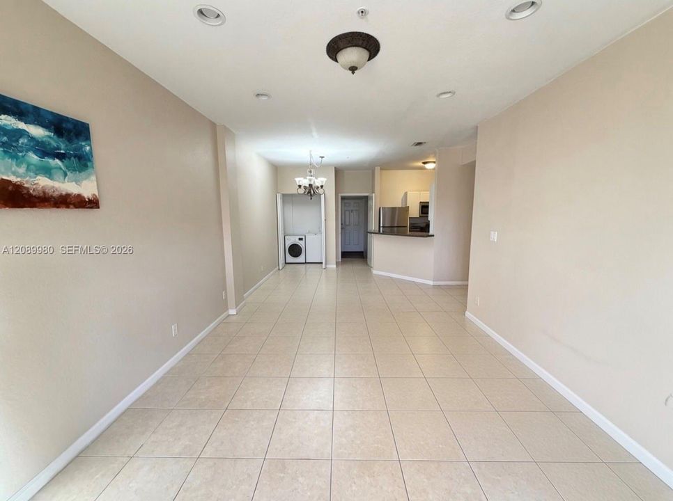 For Rent: $2,500 (2 beds, 2 baths, 1015 Square Feet)