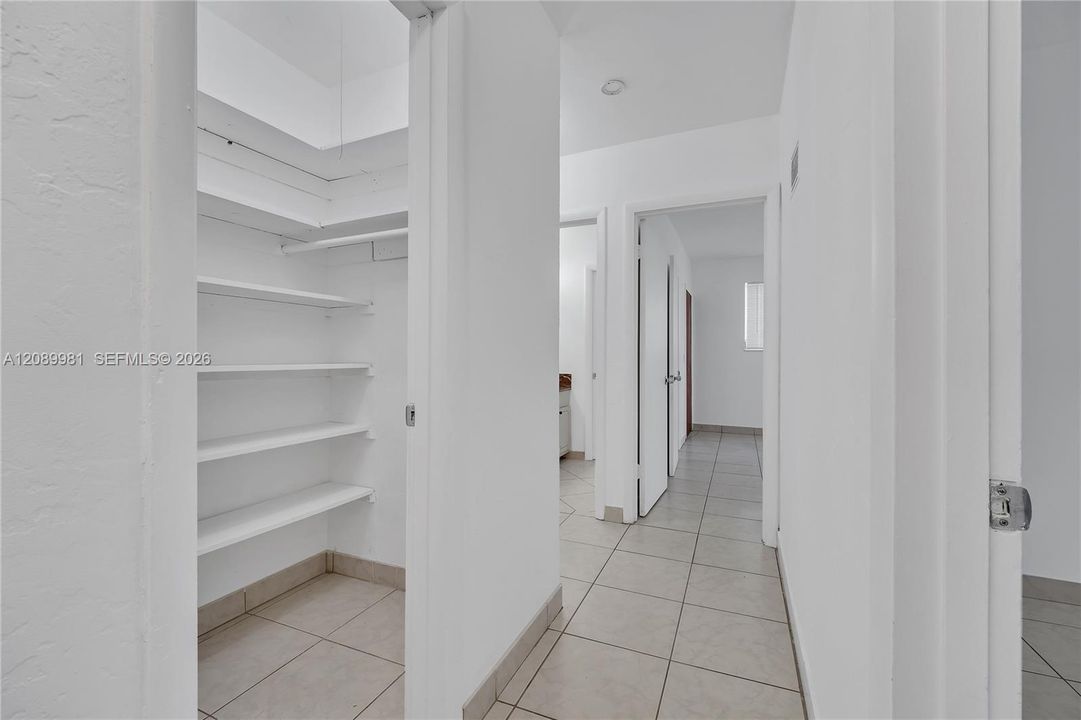 En Venta: $795,000 (3 camas, 2 baños, 1498 Pies cuadrados)
