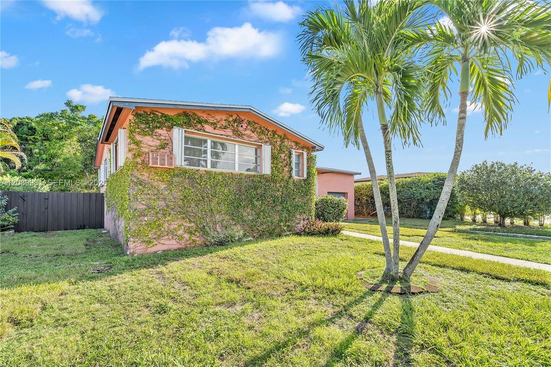 En Venta: $795,000 (3 camas, 2 baños, 1498 Pies cuadrados)