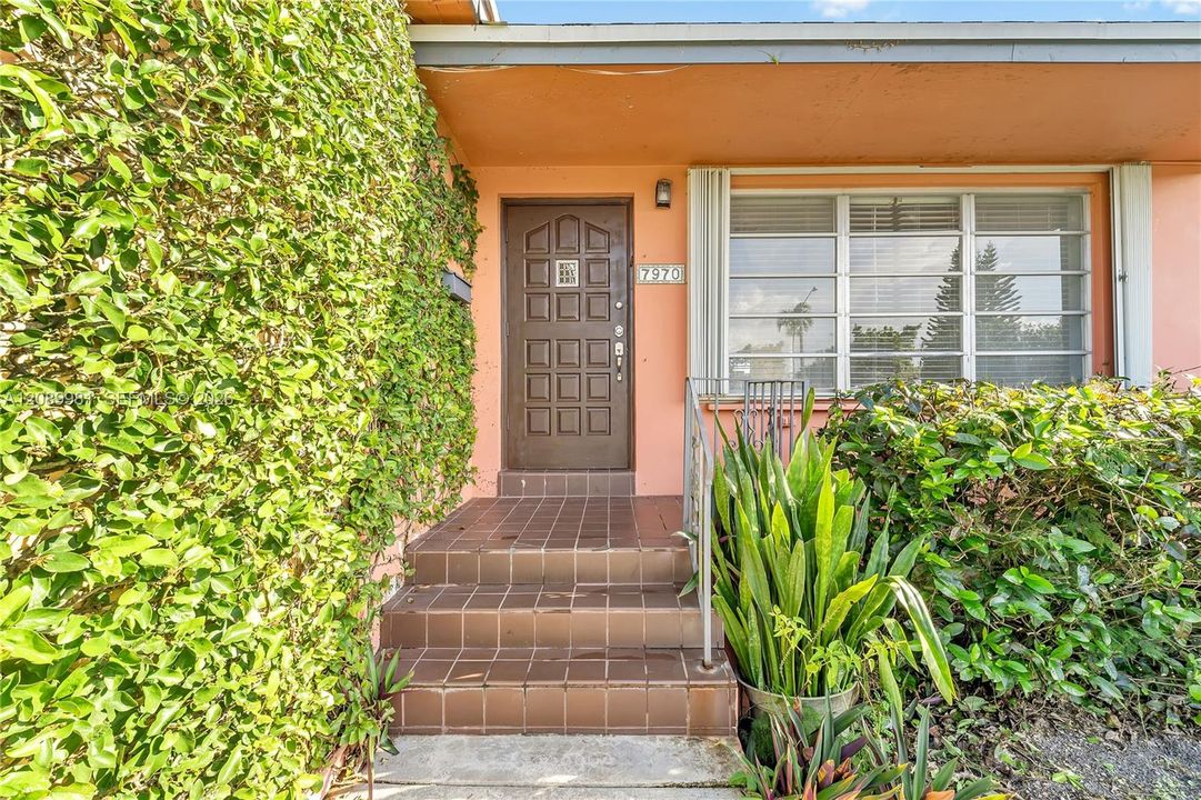 En Venta: $795,000 (3 camas, 2 baños, 1498 Pies cuadrados)