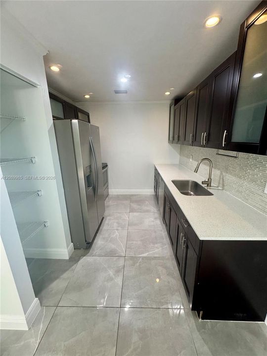 For Rent: $2,200 (2 beds, 2 baths, 1150 Square Feet)
