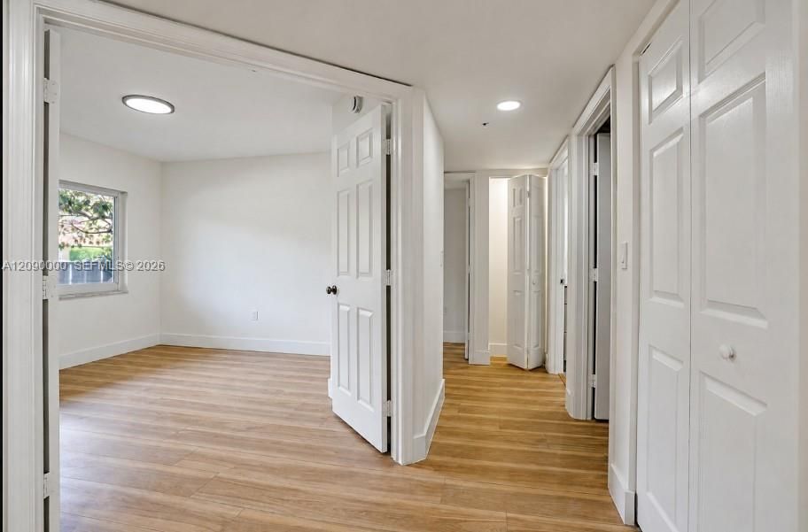 На продажу: $415,000 (3 спален, 2 ванн, 1813 Квадратных фут)