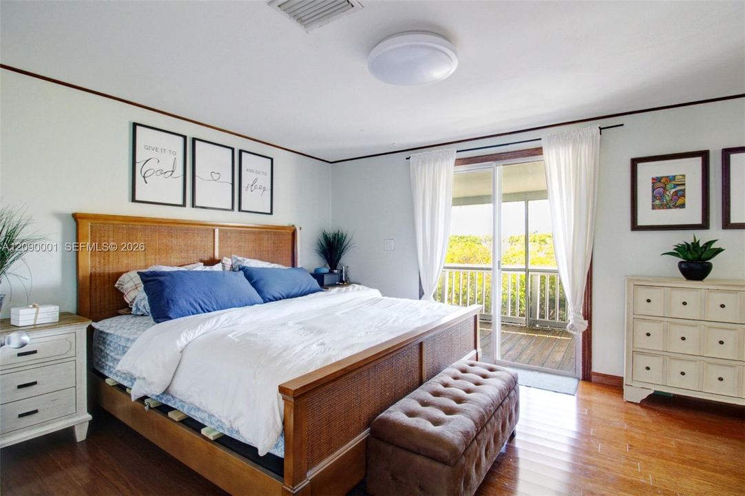 For Rent: $4,000 (2 beds, 2 baths, 1776 Square Feet)