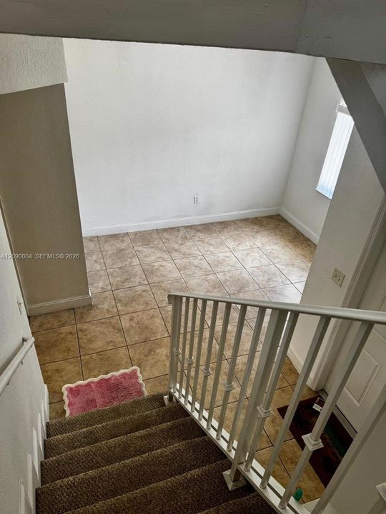 В аренду: $2,380 (2 спален, 2 ванн, 1150 Квадратных фут)