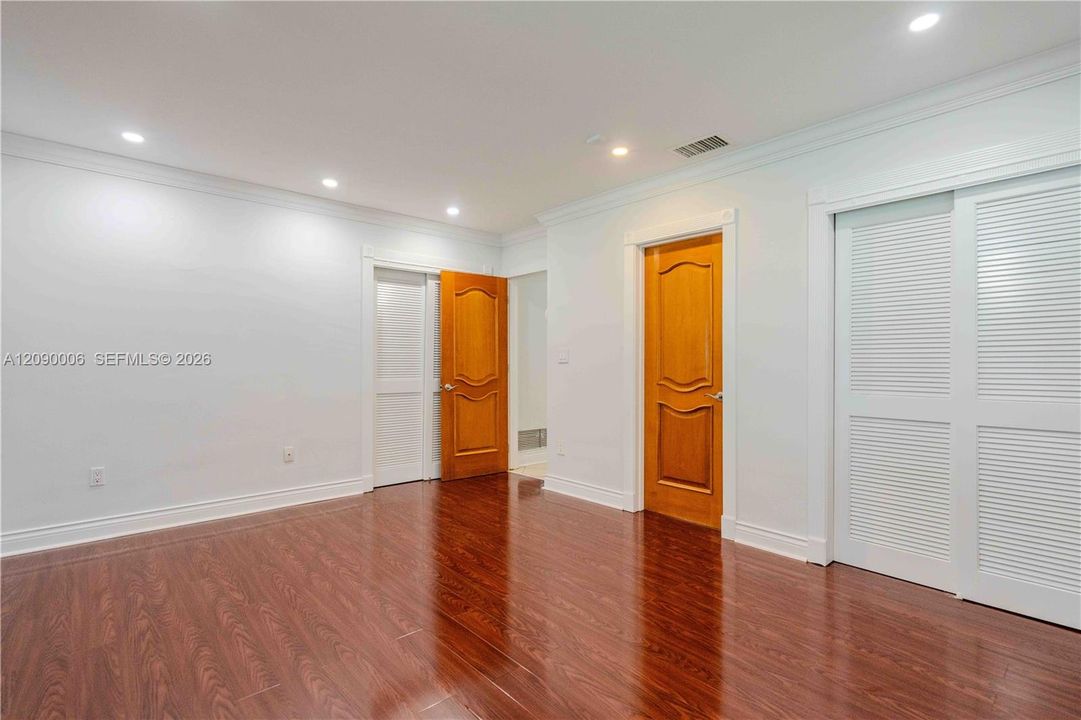 For Rent: $4,700 (3 beds, 2 baths, 1527 Square Feet)