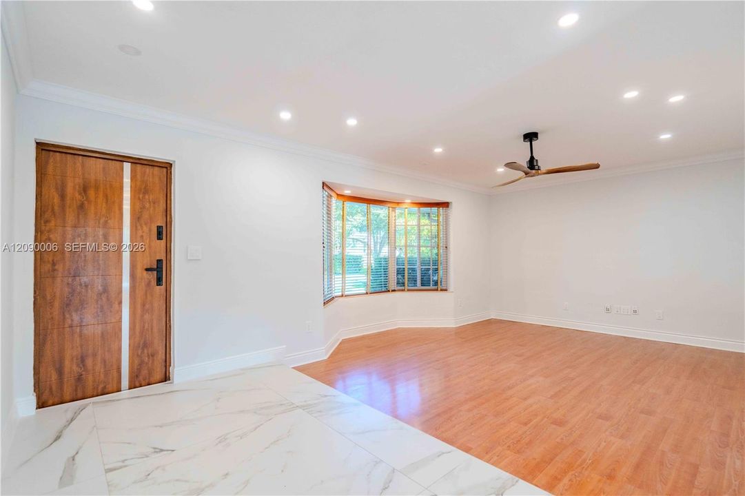 For Rent: $4,700 (3 beds, 2 baths, 1527 Square Feet)