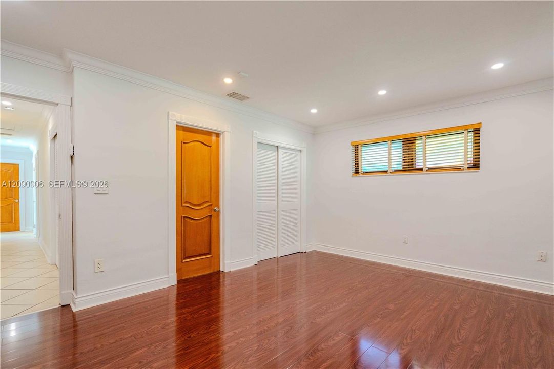 For Rent: $4,700 (3 beds, 2 baths, 1527 Square Feet)
