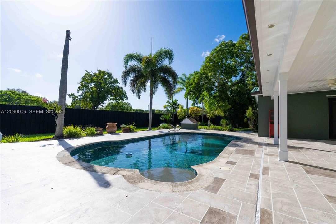 For Rent: $4,700 (3 beds, 2 baths, 1527 Square Feet)