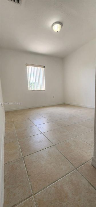 В аренду: $2,900 (4 спален, 3 ванн, 1270 Квадратных фут)