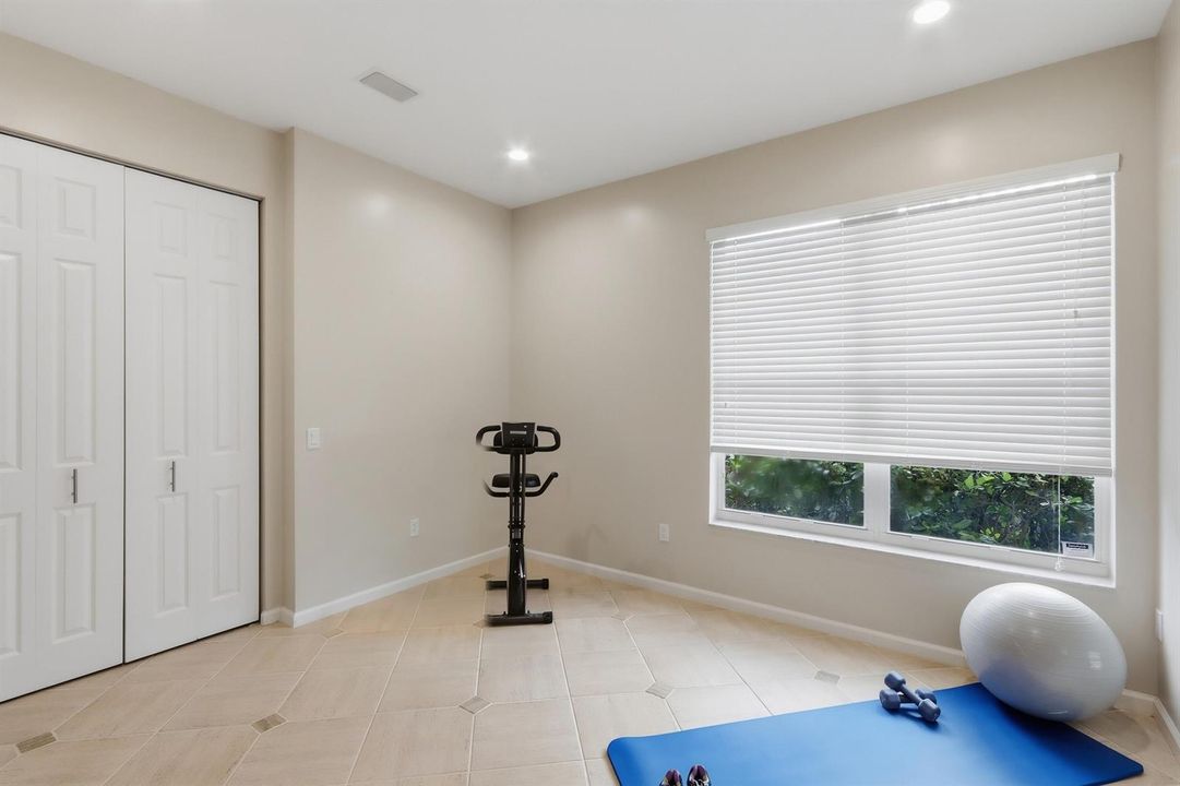 den/bedroom/office