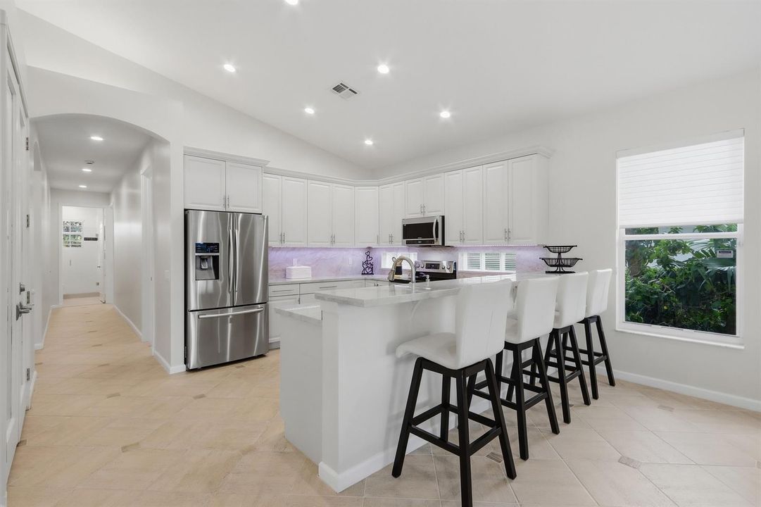 Eat-In Kitchen