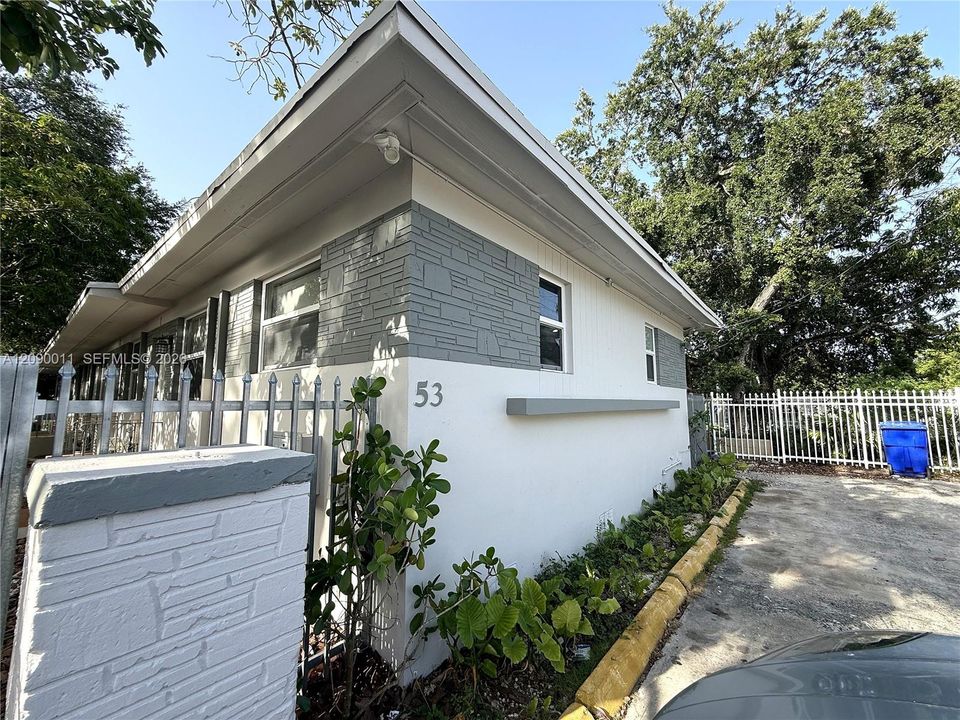 For Sale: $1,315,000 (0 beds, 0 baths, 2486 Square Feet)