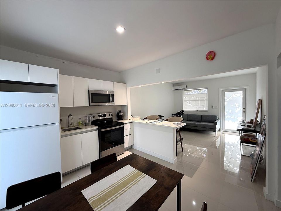 For Sale: $1,315,000 (0 beds, 0 baths, 2486 Square Feet)