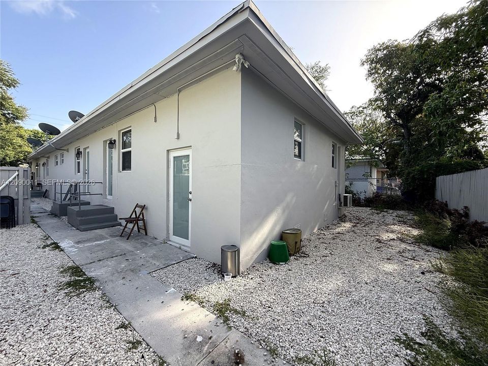 For Sale: $1,315,000 (0 beds, 0 baths, 2486 Square Feet)