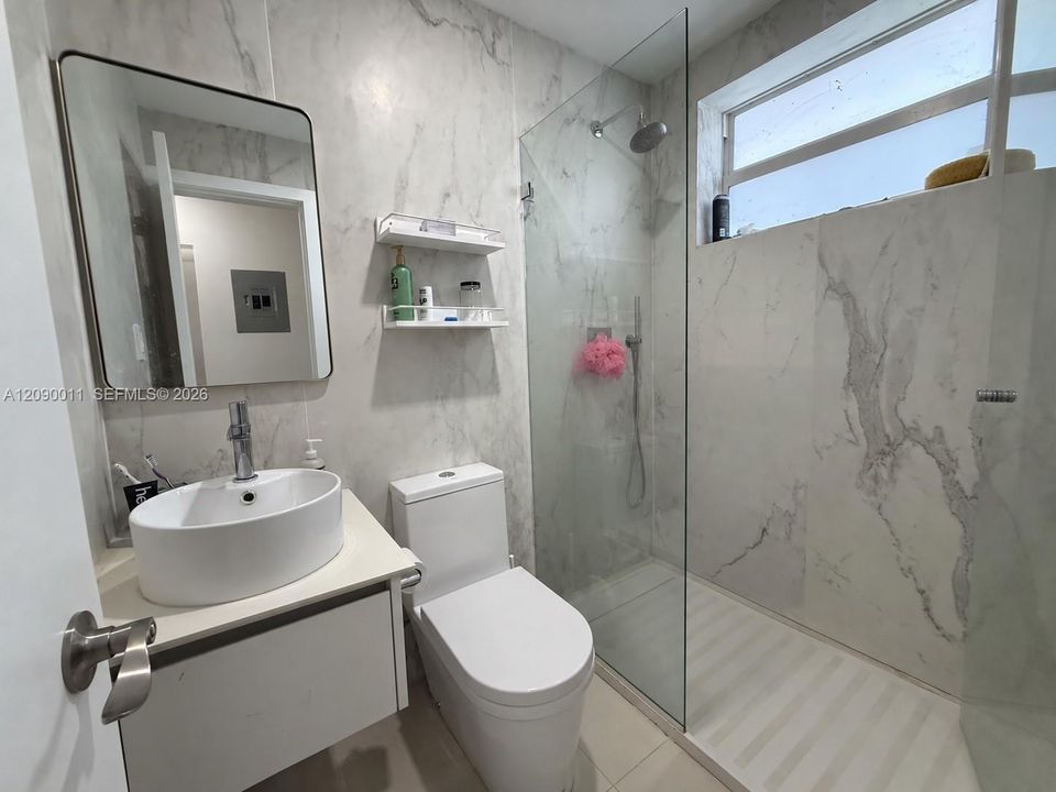 For Sale: $1,315,000 (0 beds, 0 baths, 2486 Square Feet)