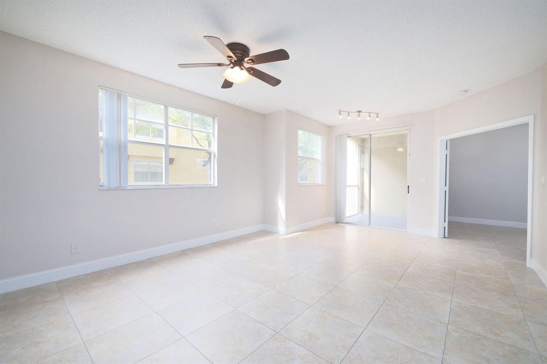 20913 St. Andrews Blvd - 12