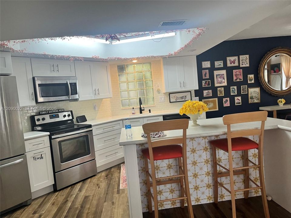 For Sale: $409,000 (3 beds, 2 baths, 1710 Square Feet)
